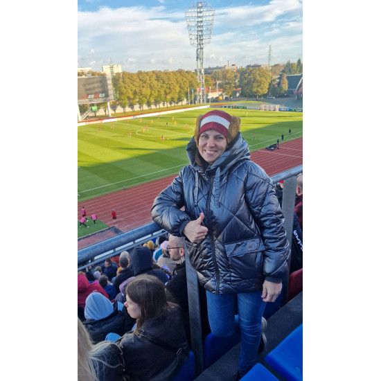 samta lāčausis galvas lenta