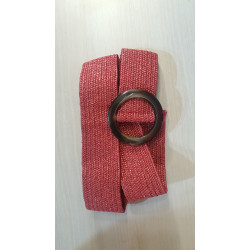 josta pītā ar sprādzi