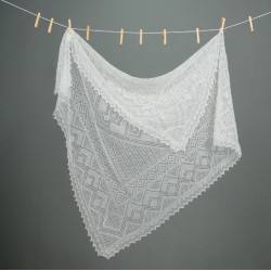 ORENBURGSKIY PUKHOVYY PLATOK-PAUTINKA