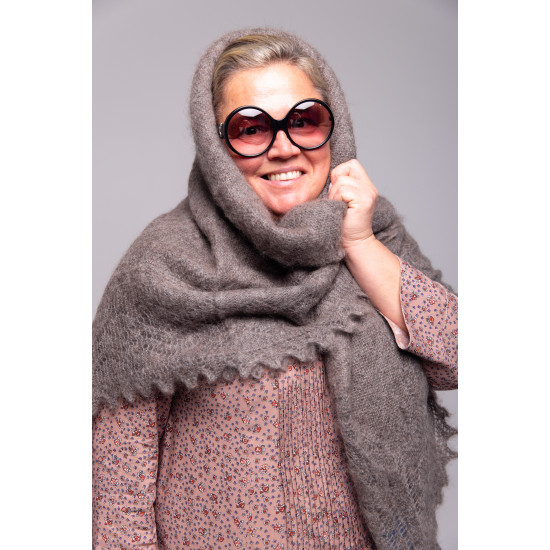 Orenburg handmade dense scarw Orenburg handmade dense scarw