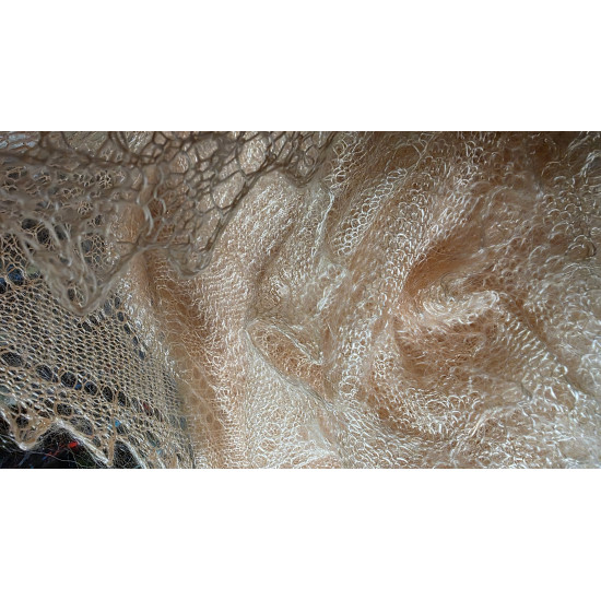 Orenburgas plāns dūnu lakats amatnieku darbs (pautinka)