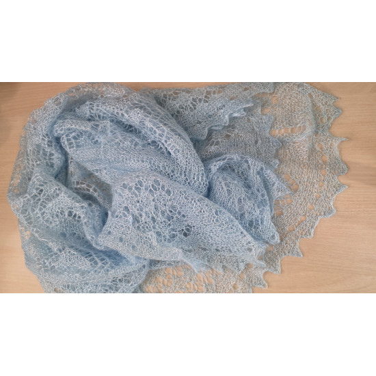 Orenburgas plāns dūnu lakats amatnieku darbs (pautinka)